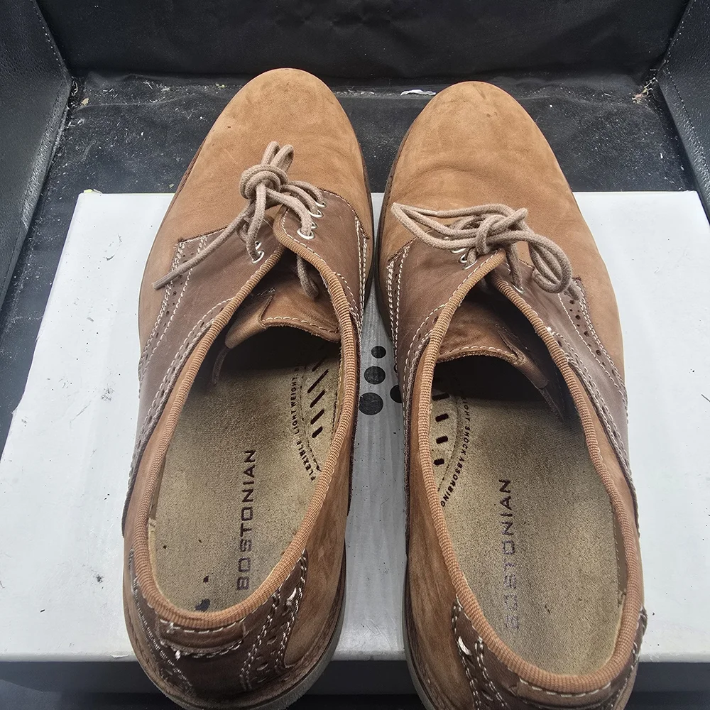 Bostonian Tan and‎ Brown Leather Oxfords
